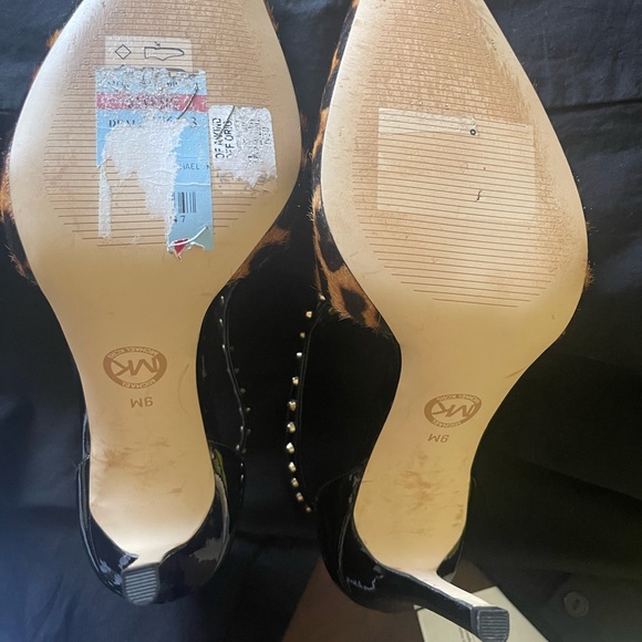 MICHAEL Michael Kors Beautiful Pump! - Picture 3 of 4